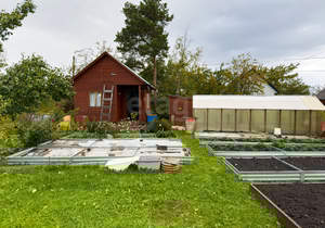 Дом 16м², 2-этажный, участок 3 сот.