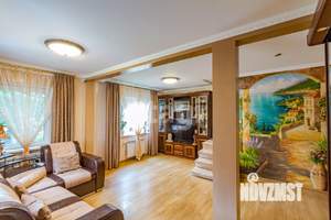 Дом 280м², 2-этажный, участок 8 сот.