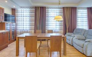 Дом 302м², 2-этажный, участок 3 сот.