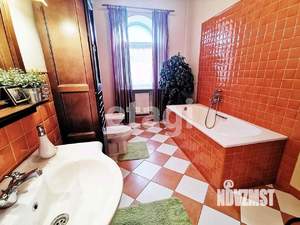 Дом 355м², 4-этажный, участок 7 сот.