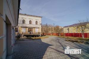 Дом 767м², 3-этажный, участок 16 сот.