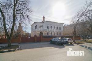 Дом 767м², 3-этажный, участок 16 сот.