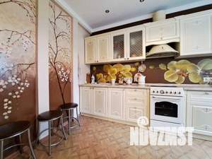 Дом 300м², 3-этажный, участок 8 сот.