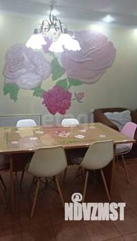 Дом 500м², 3-этажный, участок 15 сот.