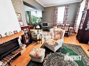 Дом 355м², 4-этажный, участок 7 сот.