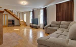 Дом 302м², 2-этажный, участок 3 сот.