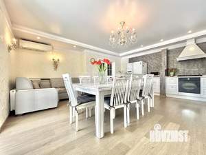 Дом 388м², 3-этажный, участок 32 сот.