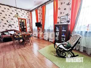 Дом 355м², 4-этажный, участок 7 сот.