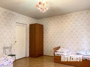 Дом 210м&sup2;, 2-этажный, посуточно, 