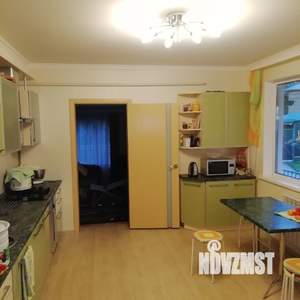 Коттедж 190м², 2-этажный, на длительный срок, 
