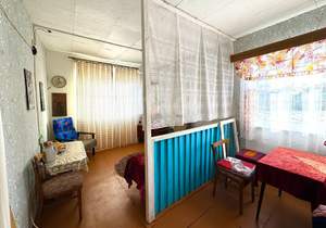 Дом 40м&sup2;, 2-этажный, участок 9 сот.  