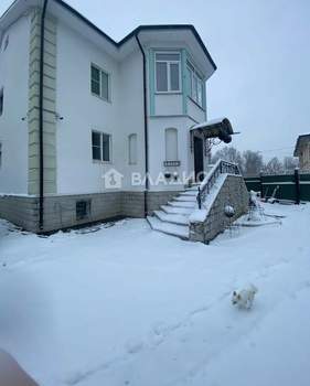 Дом 266м&sup2;, 3-этажный, участок 9 сот.  