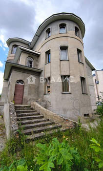 Дом 554м², 4-этажный, участок 14 сот.  
