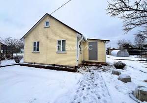 Дом 35м&sup2;, 1-этажный, участок 9 сот.  