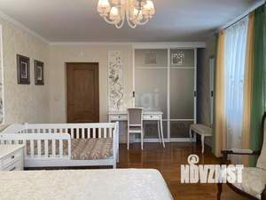 Дом 280м&sup2;, 2-этажный, участок 9 сот.  