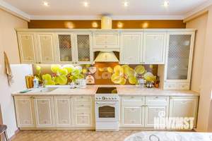 Дом 280м², 2-этажный, участок 8 сот.  