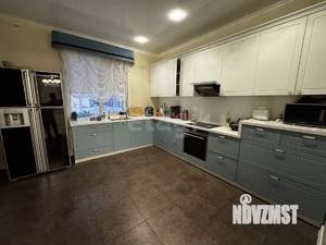 Дом 200м&sup2;, 2-этажный, участок 12 сот.  