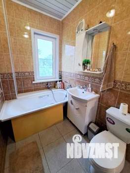 Дом 300м&sup2;, 3-этажный, участок 8 сот.  