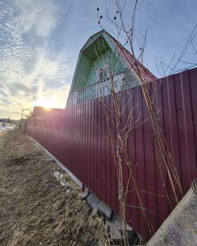 Дом 30м&sup2;, 2-этажный, участок 4 сот.  