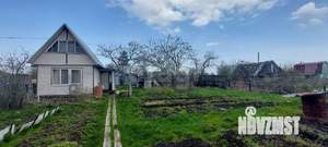 Дом 20м&sup2;, 2-этажный, участок 6 сот.  