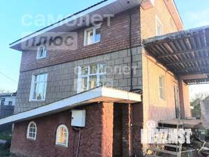 Дом 300м&sup2;, 3-этажный, участок 6 сот.  