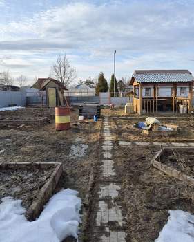 Дом 30м&sup2;, 2-этажный, участок 4 сот.  