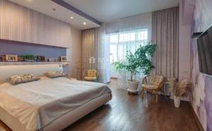 Дом 656м&sup2;, 2-этажный, участок 12 сот.  