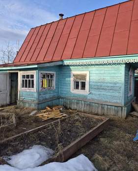 Дом 30м&sup2;, 2-этажный, участок 4 сот.  