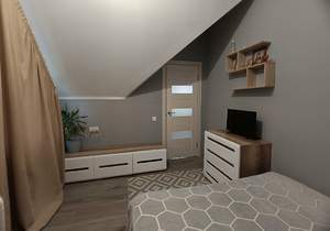 Дом 80м&sup2;, 2-этажный, участок 7 сот.  