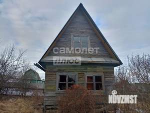 Дом 20м&sup2;, 2-этажный, участок 6 сот.  