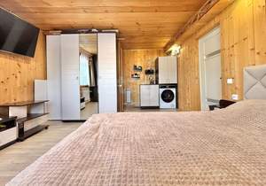 Дом 80м&sup2;, 2-этажный, участок 6 сот.  