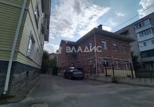 Дом 406м², 2-этажный, участок 9 сот.  