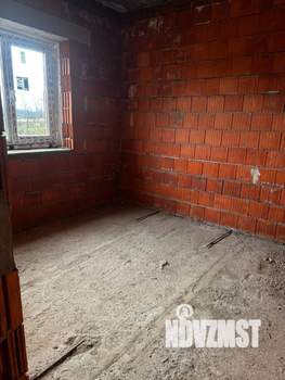 Коттедж 182м², 2-этажный, участок 15 сот.  