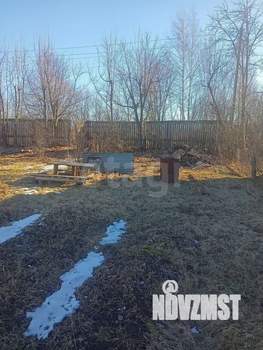 Дом 25м&sup2;, 2-этажный, участок 6 сот.  