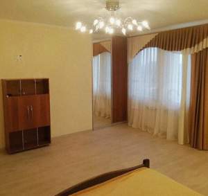 Дом 247м&sup2;, 2-этажный, участок 8 сот.  