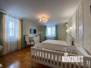 Дом 280м&sup2;, 2-этажный, участок 9 сот.  