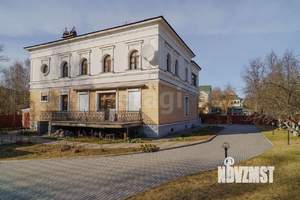 Дом 767м&sup2;, 3-этажный, участок 16 сот.  