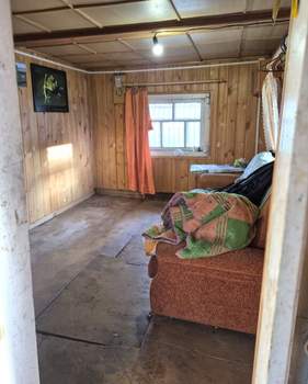 Дом 30м&sup2;, 2-этажный, участок 4 сот.  