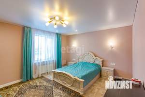 Дом 304м&sup2;, 2-этажный, участок 10 сот.  