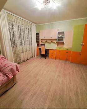 Дом 247м&sup2;, 2-этажный, участок 8 сот.  