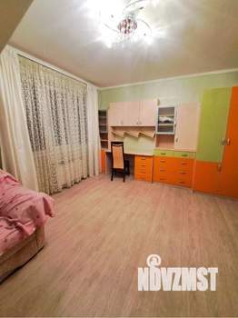 Дом 247м&sup2;, 2-этажный, участок 8 сот.  