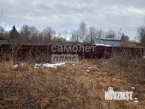 Дом 20м&sup2;, 2-этажный, участок 6 сот.  