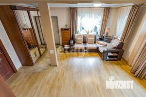 Дом 280м², 2-этажный, участок 8 сот.  