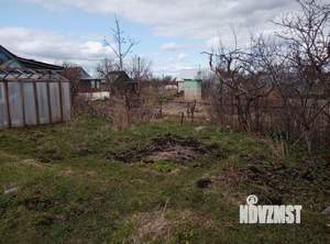 Дом 16м&sup2;, 2-этажный, участок 3 сот.  