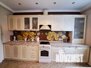 Дом 300м&sup2;, 3-этажный, участок 8 сот.  