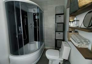 Дом 80м&sup2;, 2-этажный, участок 7 сот.  