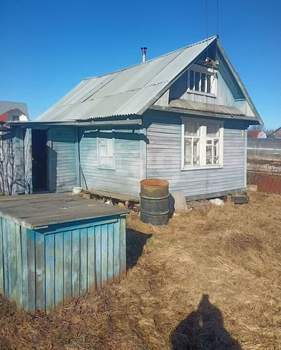 Дом 25м², 2-этажный, участок 6 сот.  