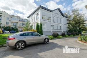Таунхаус 302м², 2-этажный, участок 3 сот.  