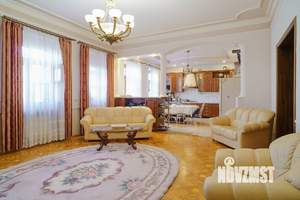 Дом 770м², 3-этажный, участок 16 сот.  