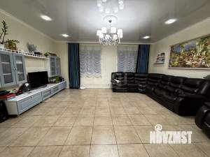 Дом 200м&sup2;, 2-этажный, участок 12 сот.  